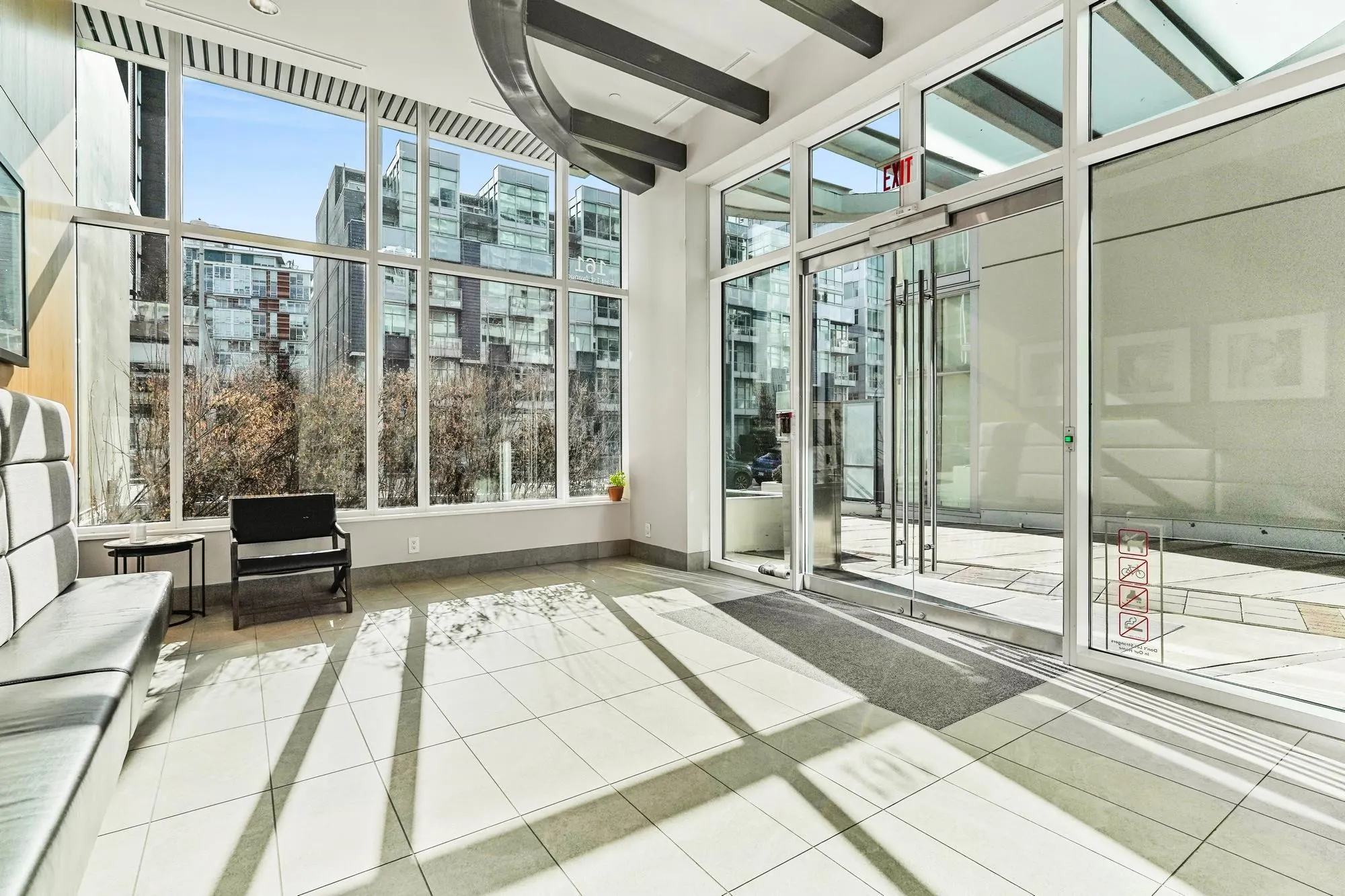 803 161 E 1st Avenue