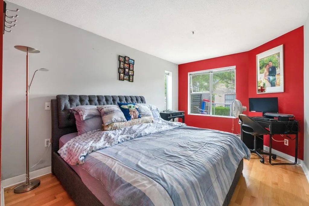 120 8620 Jones Road