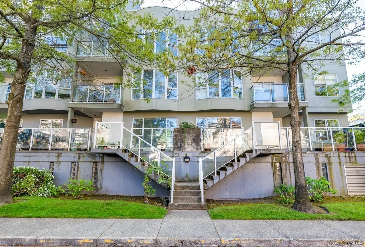 120 8620 Jones Road