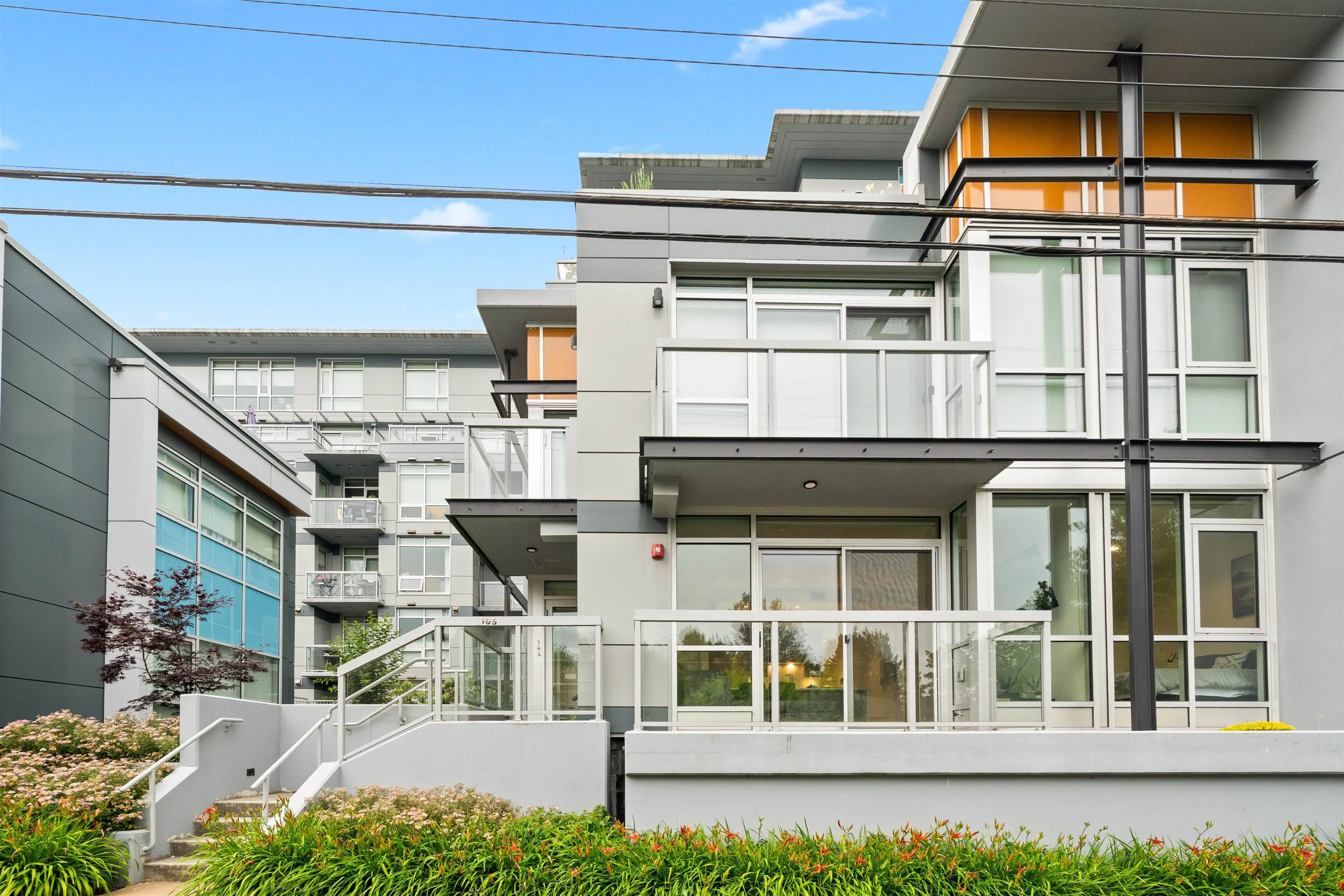 105 5289 Cambie Street
