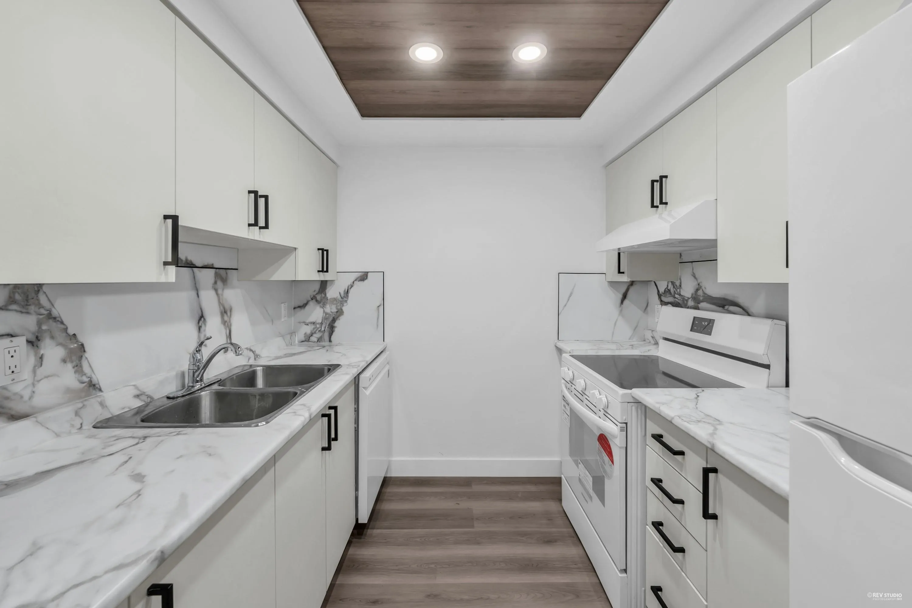 1202 8111 Anderson Road