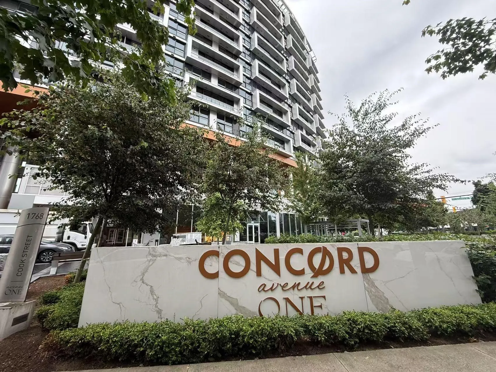 1207 1768 Cook Street