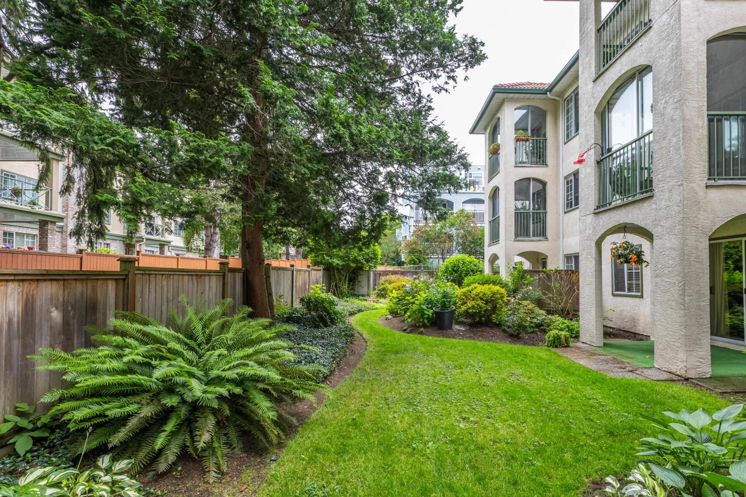 106 1447 Best Street