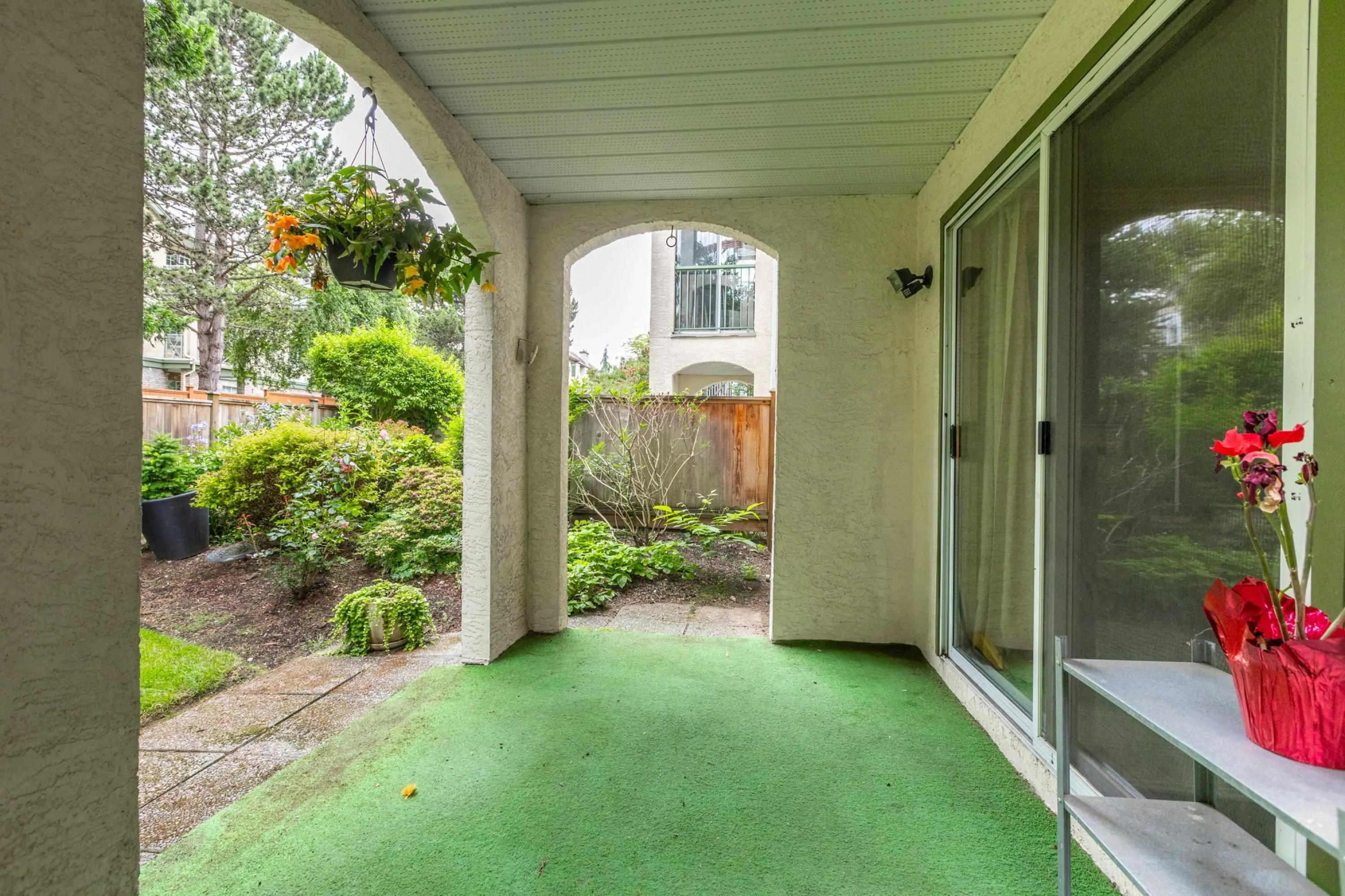 106 1447 Best Street
