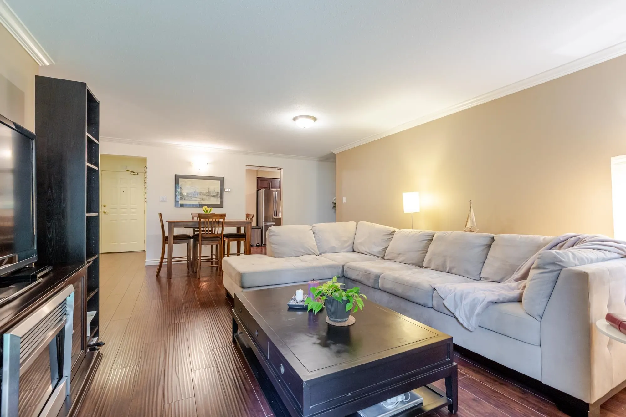 106 1447 Best Street