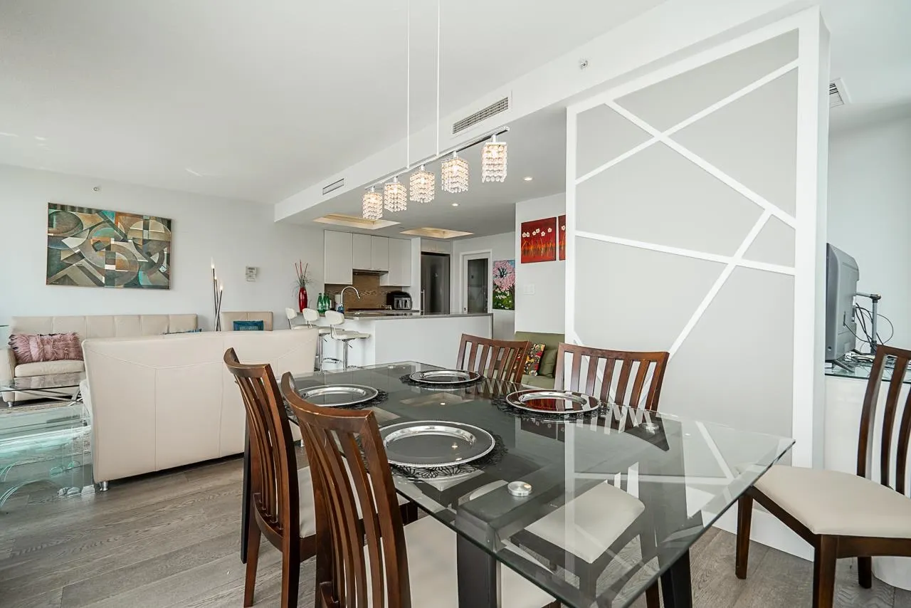 1502 1483 Homer Street