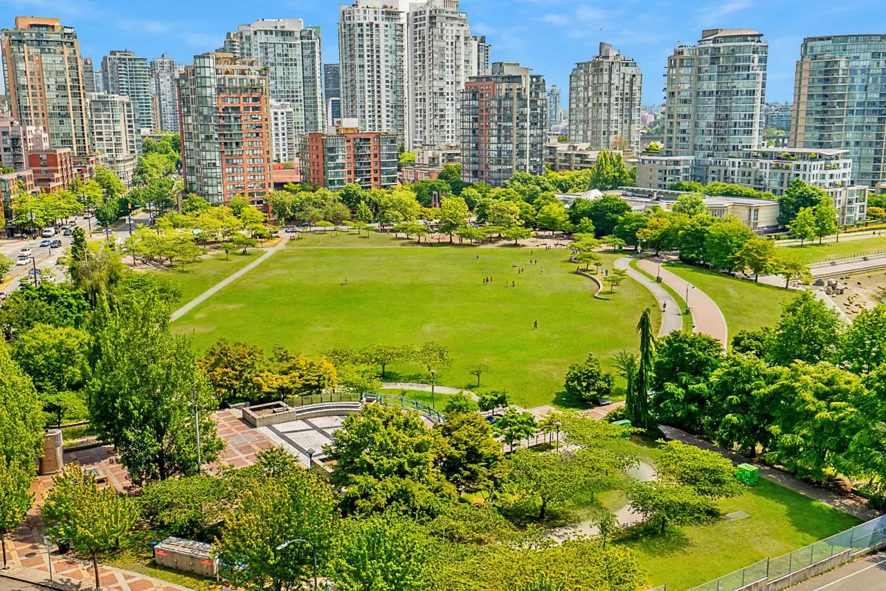 1502 1483 Homer Street