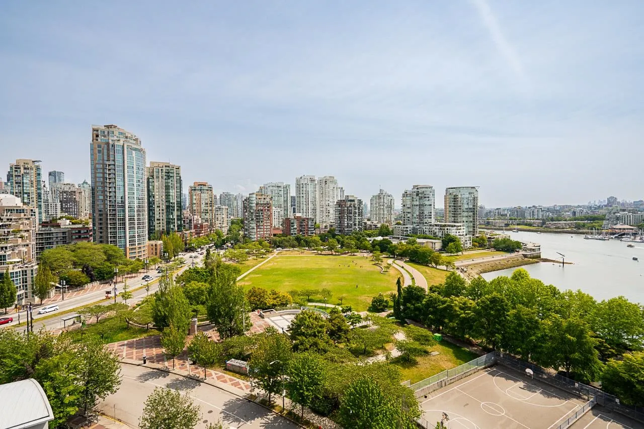 1502 1483 Homer Street