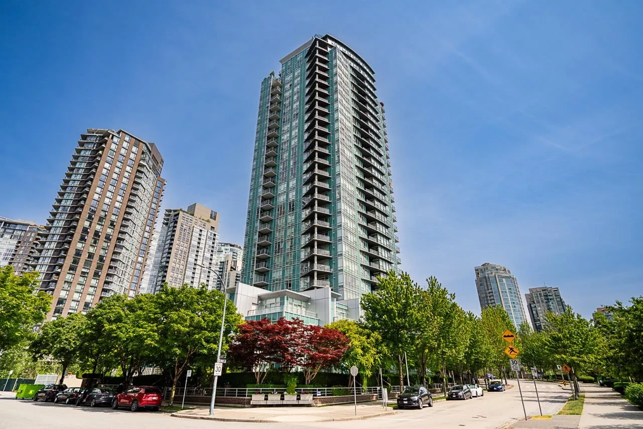 1502 1483 Homer Street