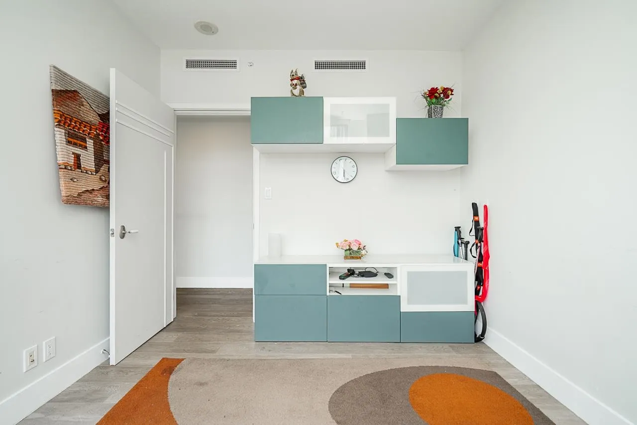 1502 1483 Homer Street