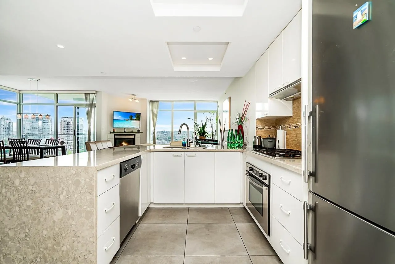 1502 1483 Homer Street