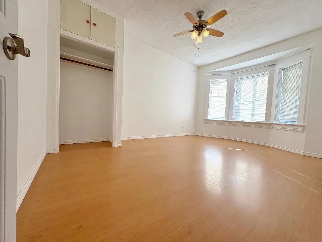 3034 Glen Drive
