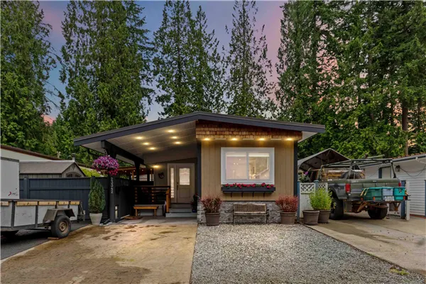39 23342 Calvin Crescent