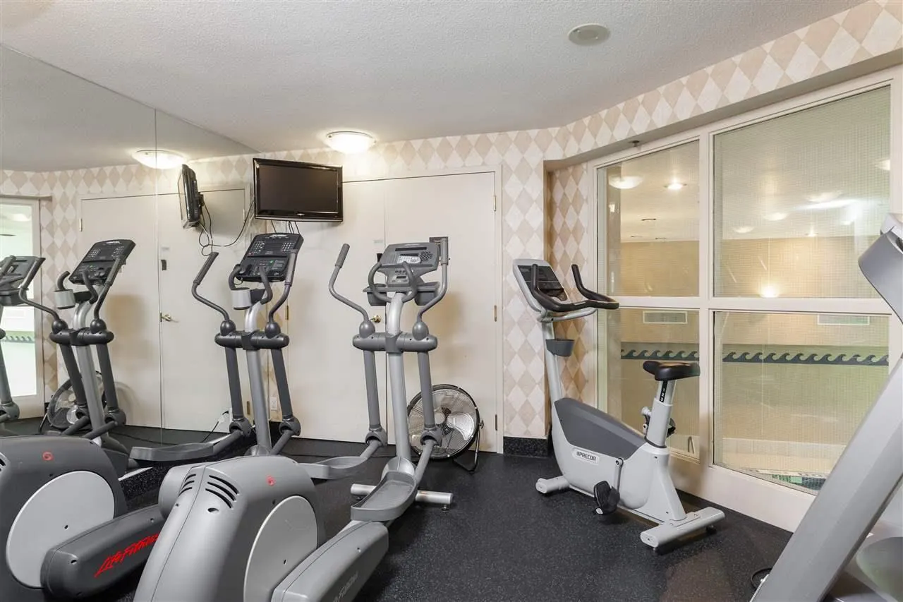 907 1288 Marinaside Crescent