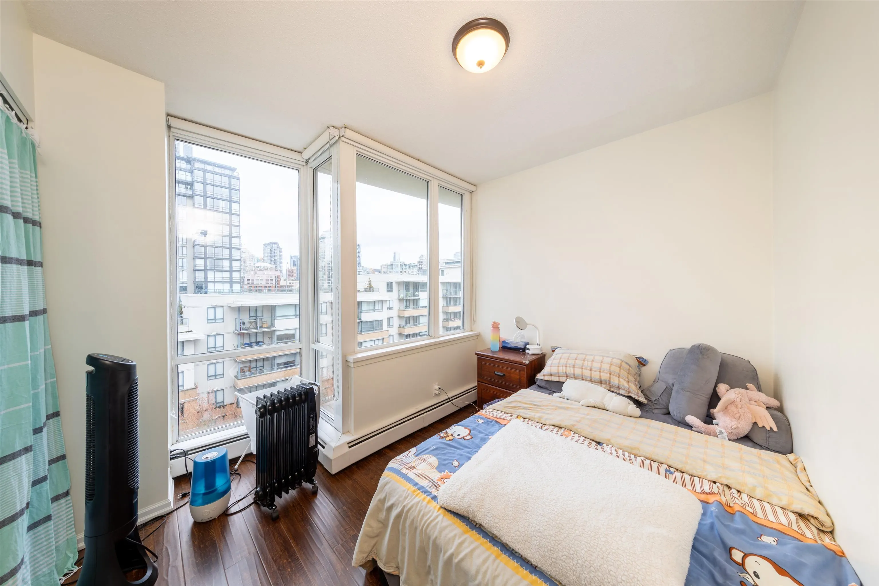 907 1288 Marinaside Crescent