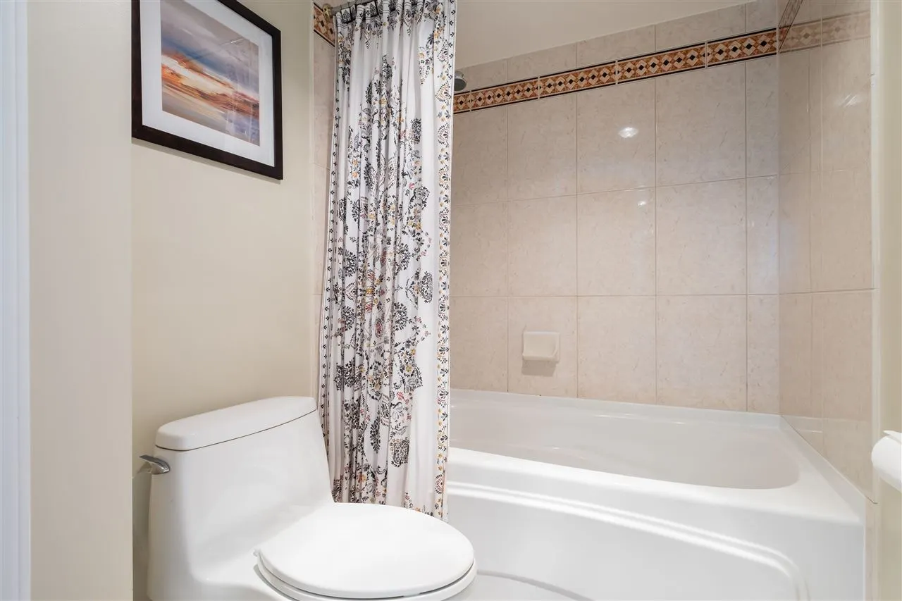 907 1288 Marinaside Crescent