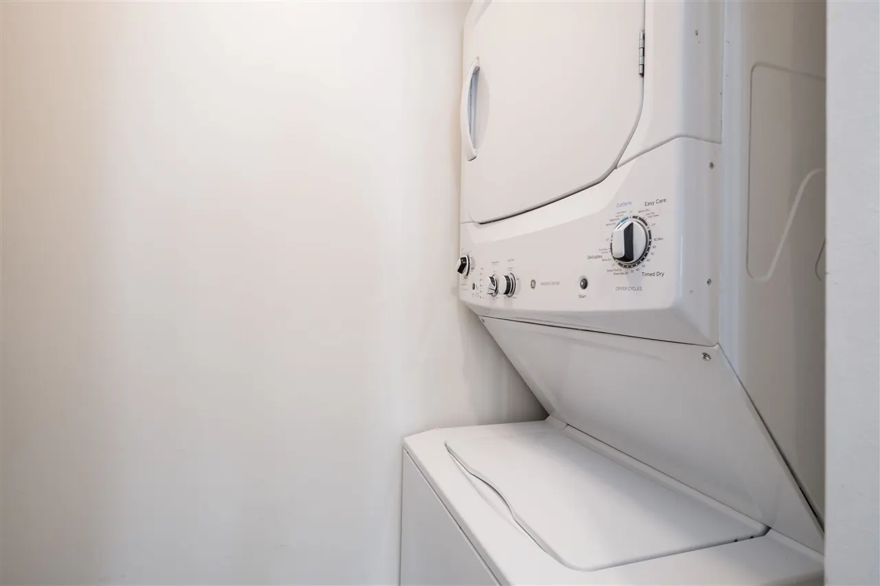 907 1288 Marinaside Crescent