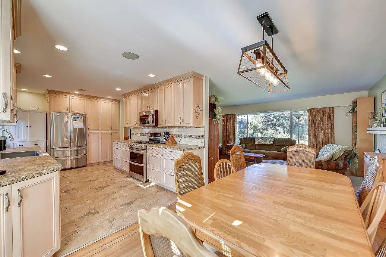 10957 Jay Crescent