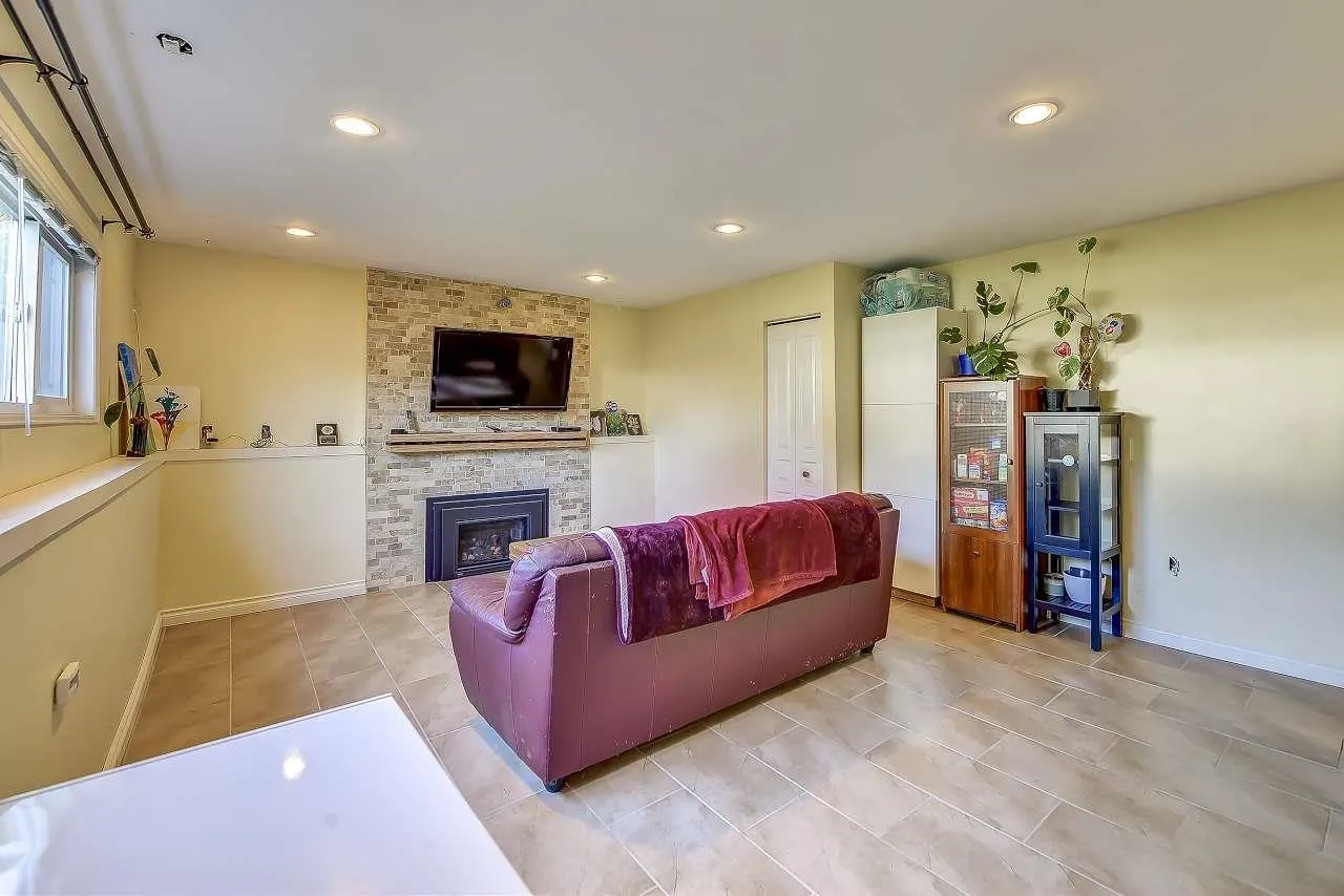 10957 Jay Crescent