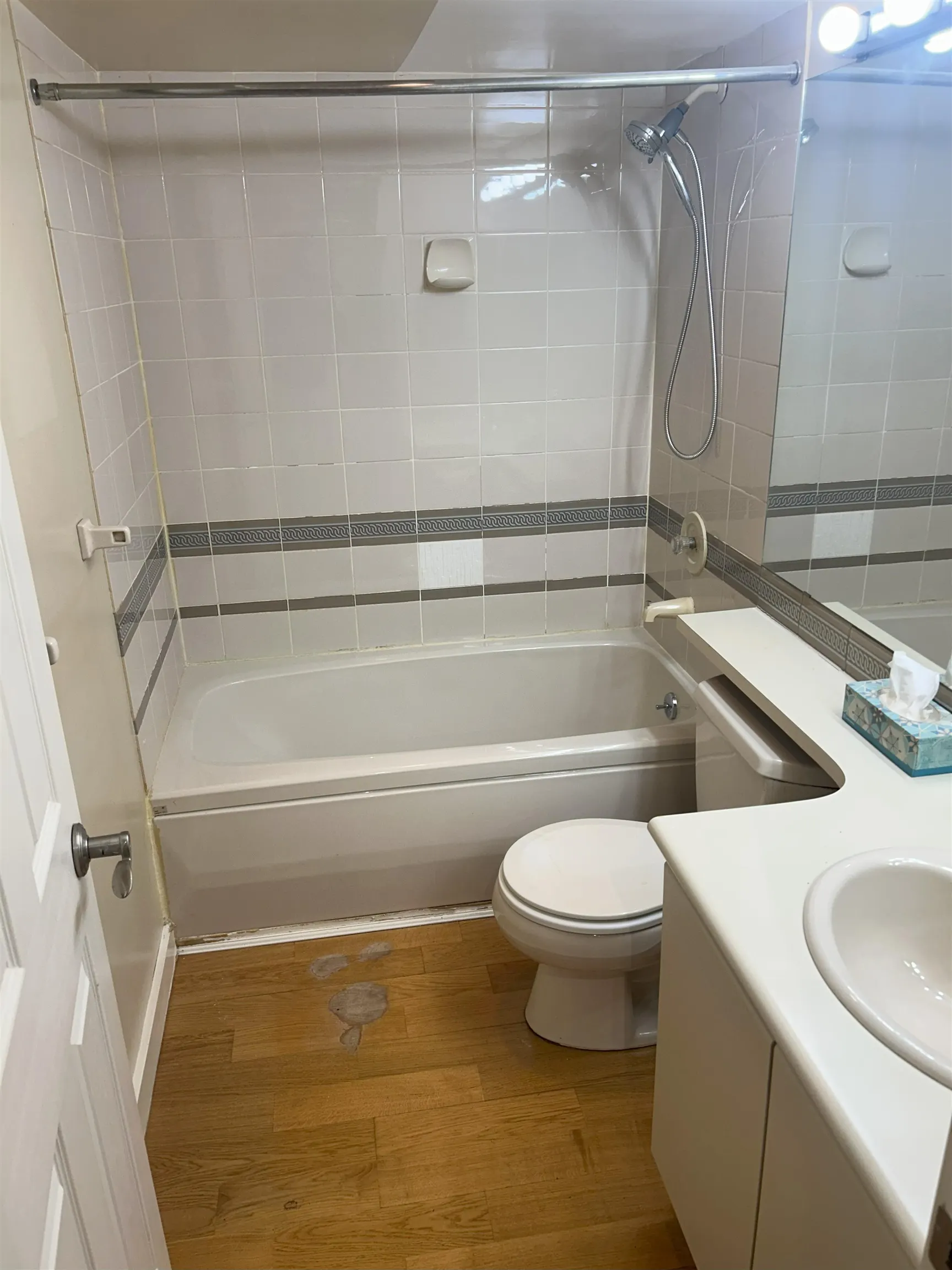 904 1331 Homer Street