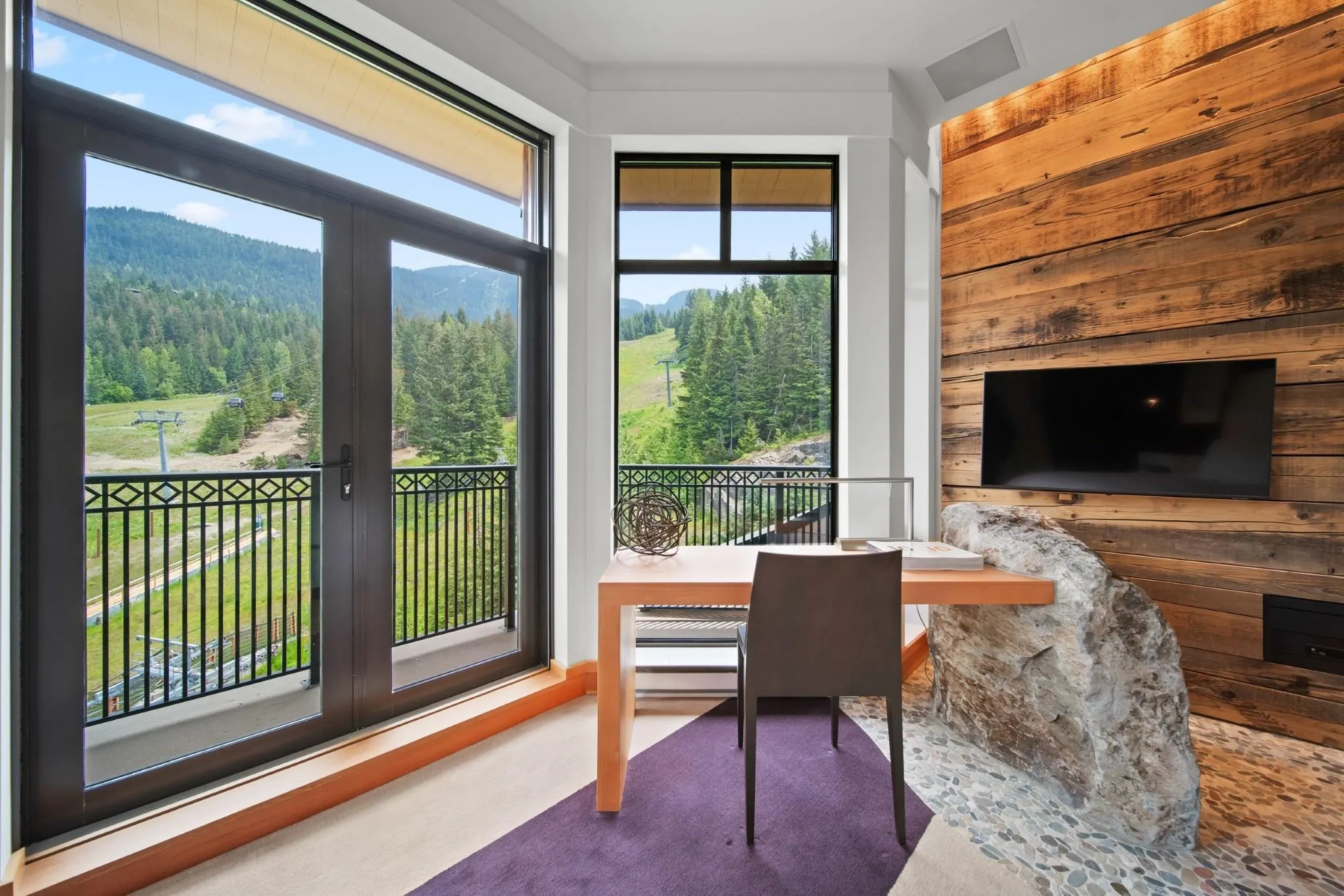 614 2202 Gondola Way