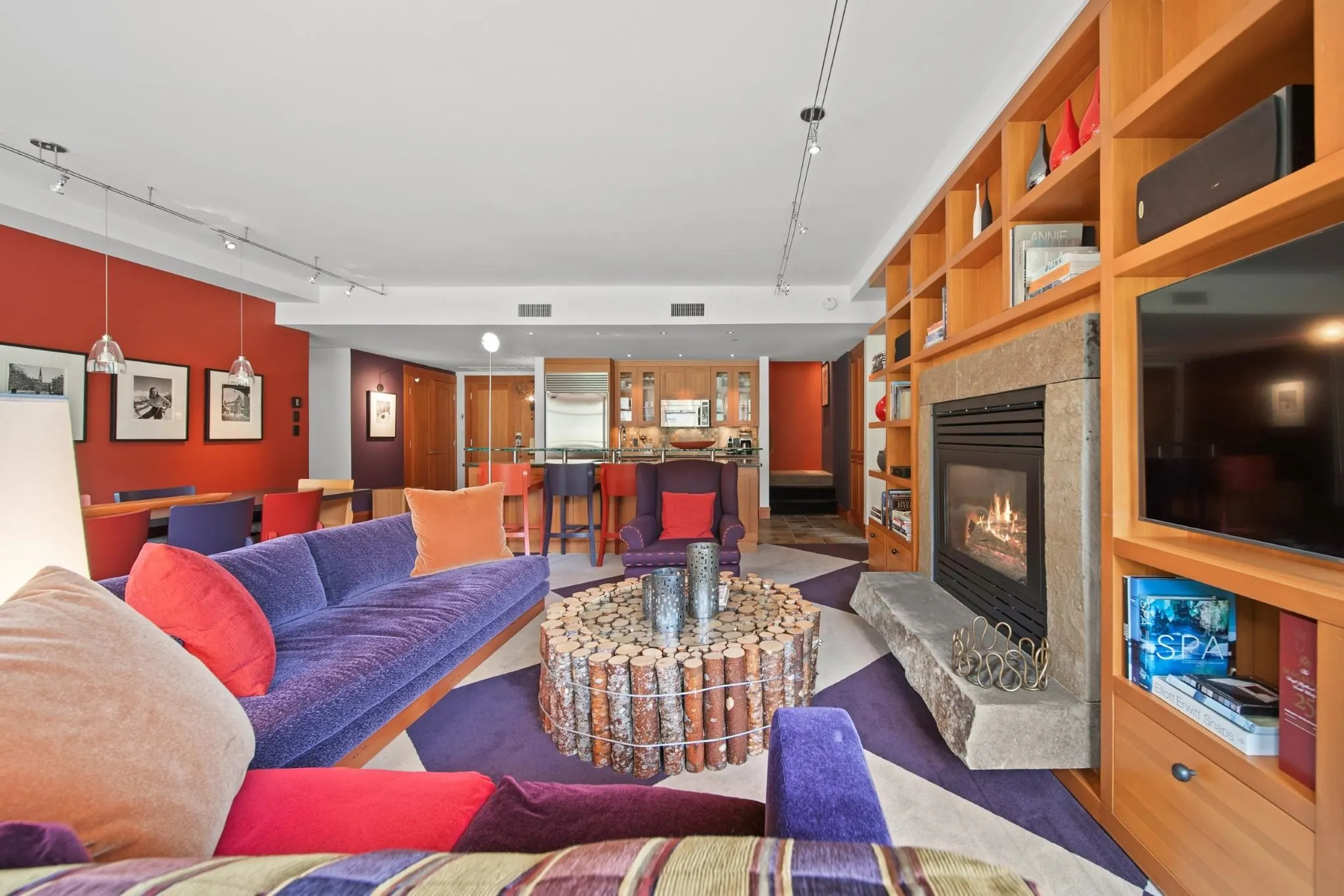614 2202 Gondola Way