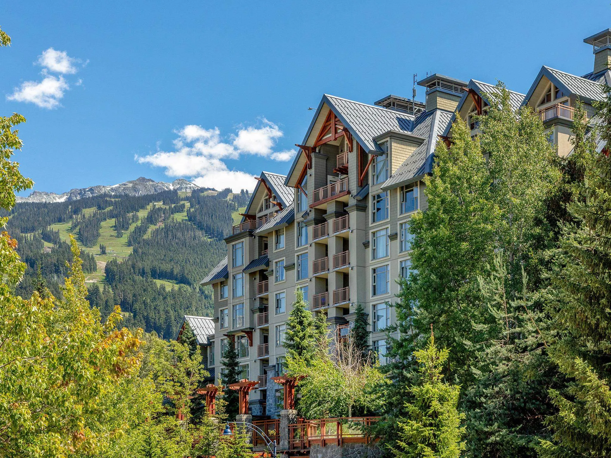 6613 4299 Blackcomb Way