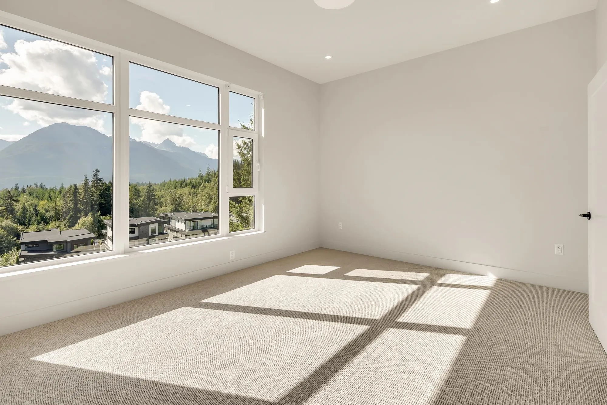 11 3407 Mamquam Road