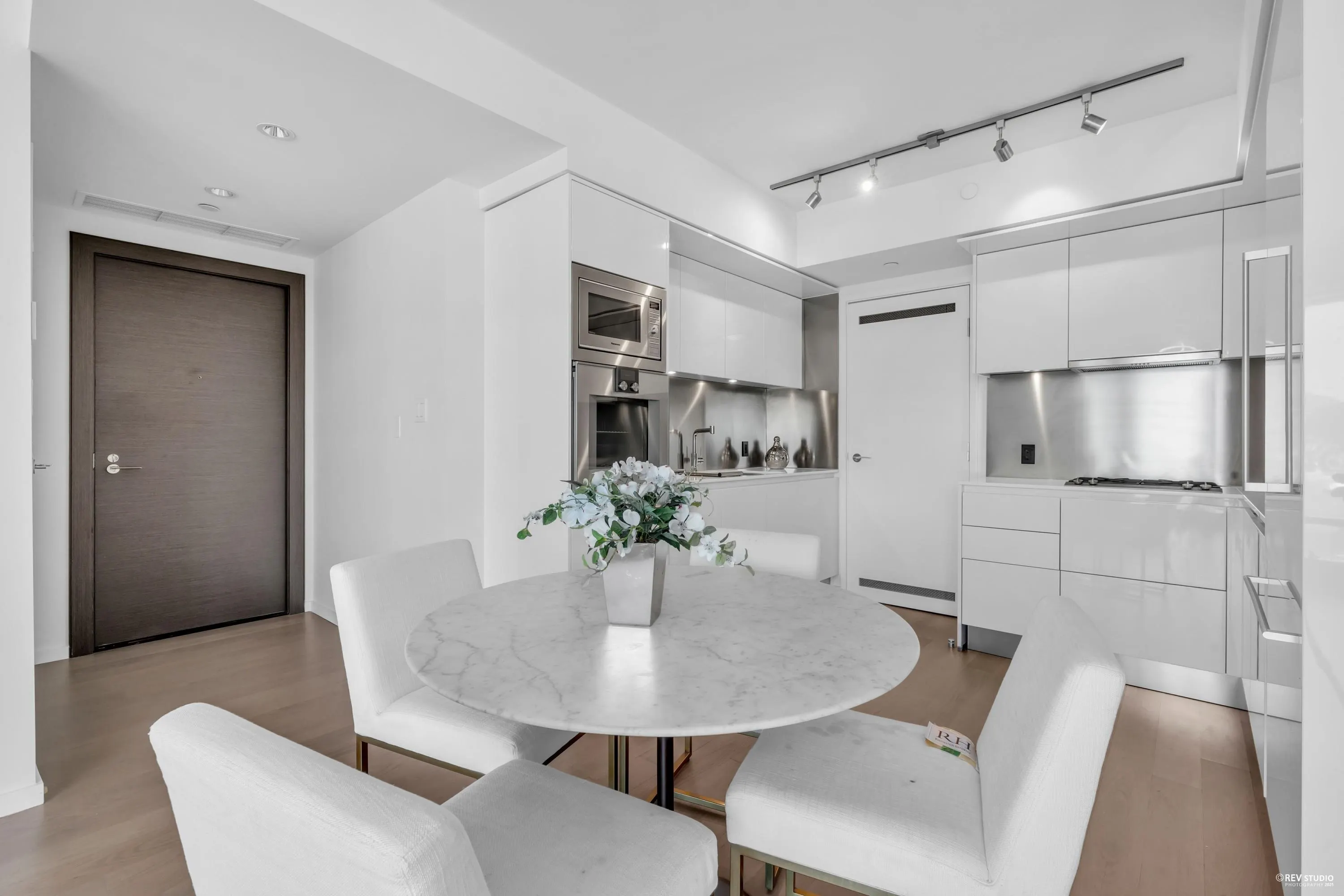 4505 1151 W Georgia Street