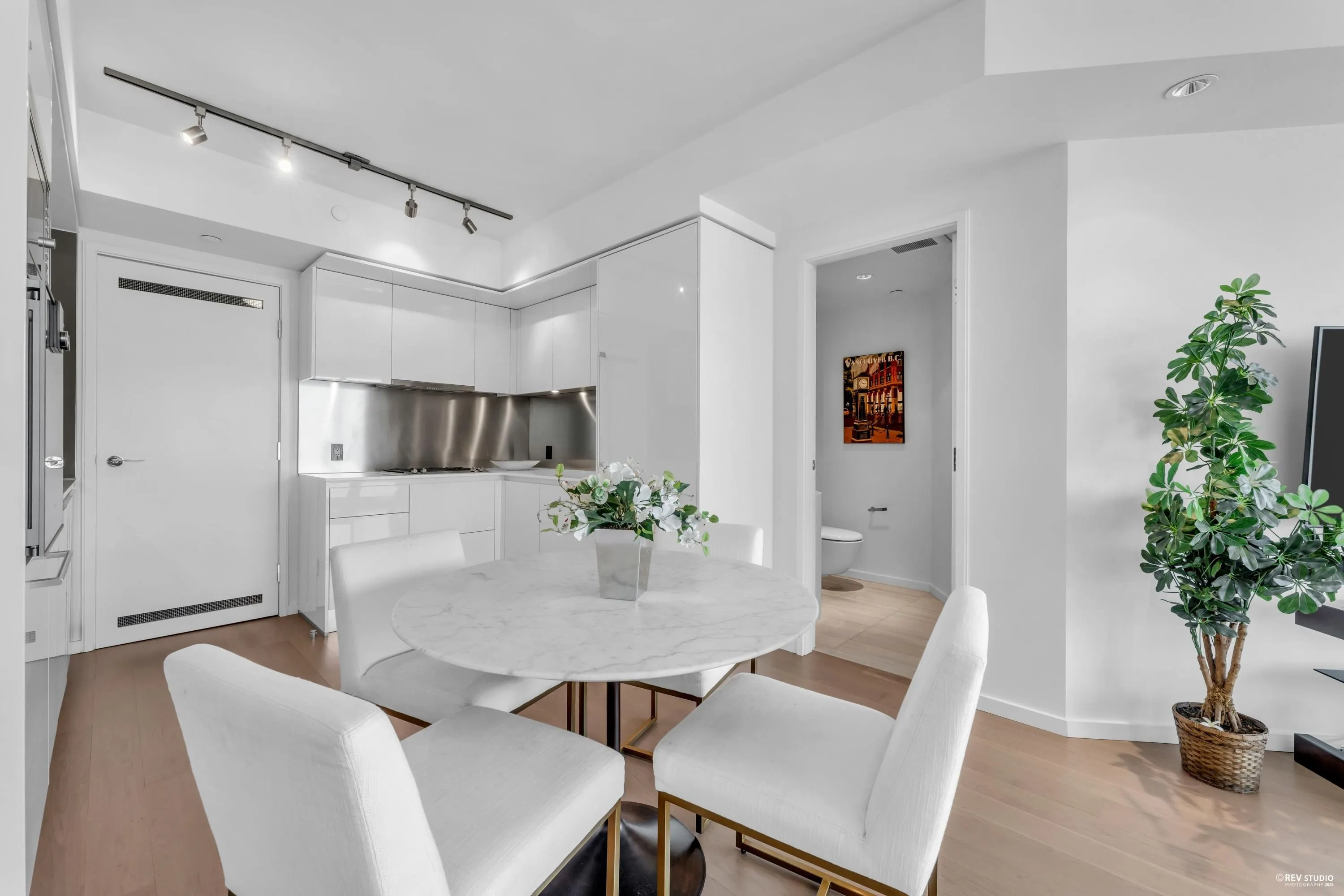 4505 1151 W Georgia Street