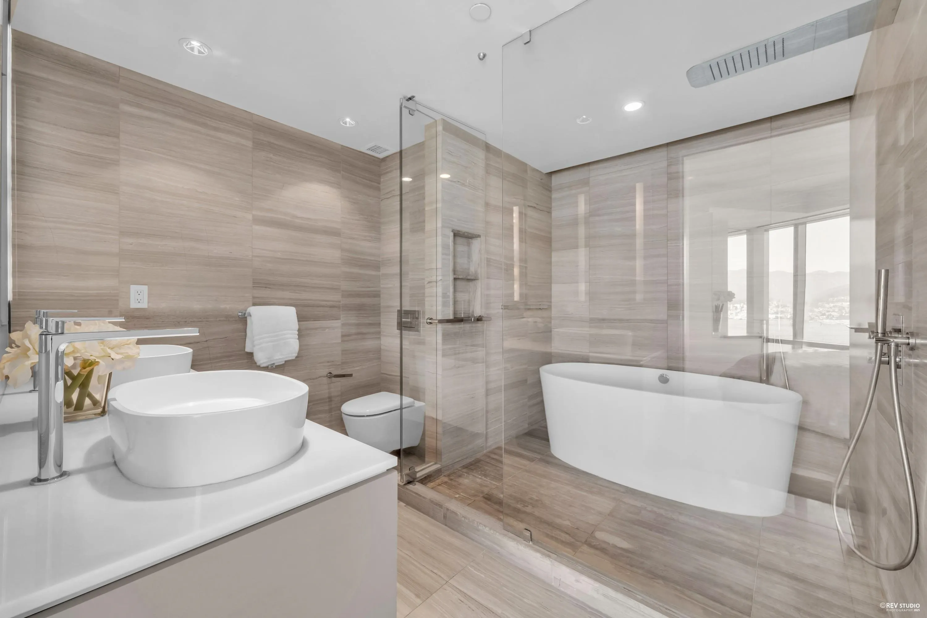 4505 1151 W Georgia Street