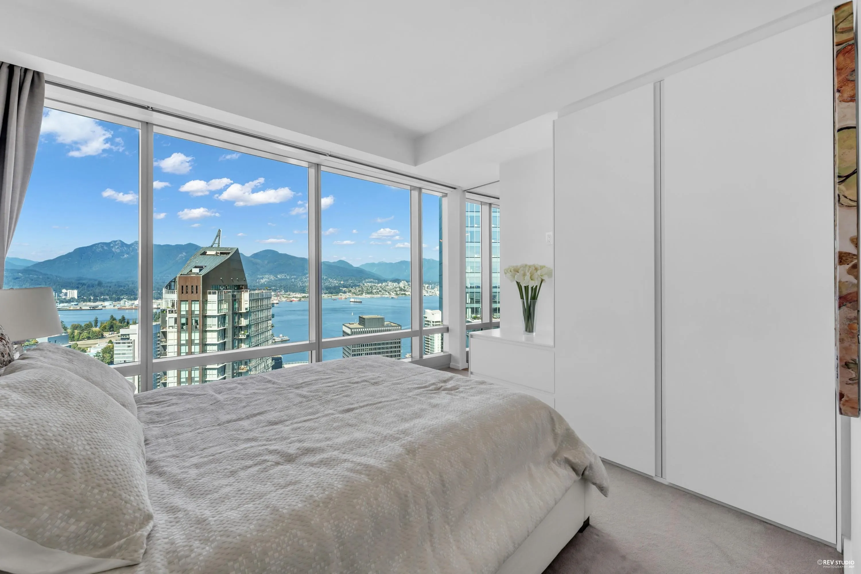 4505 1151 W Georgia Street