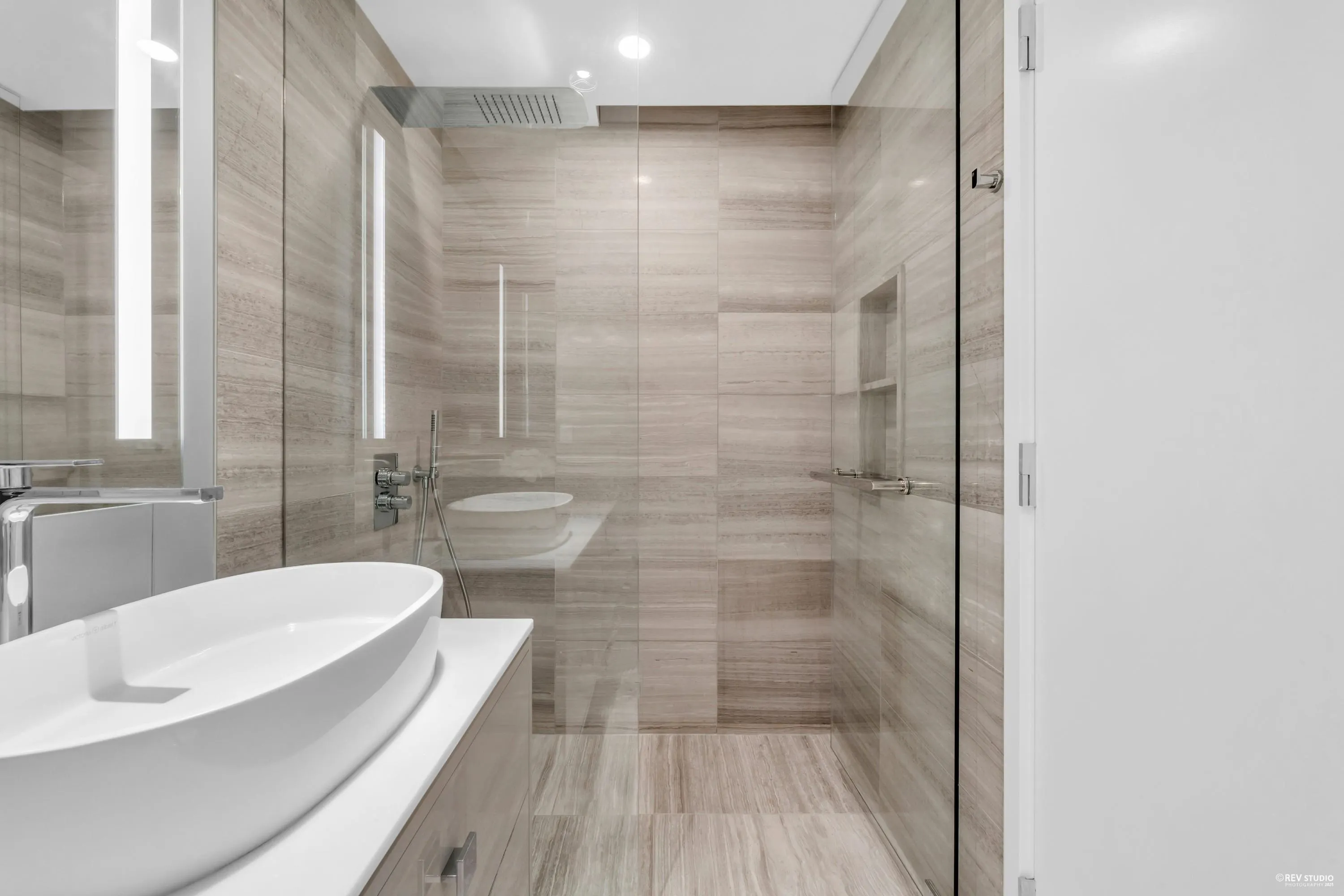 4505 1151 W Georgia Street