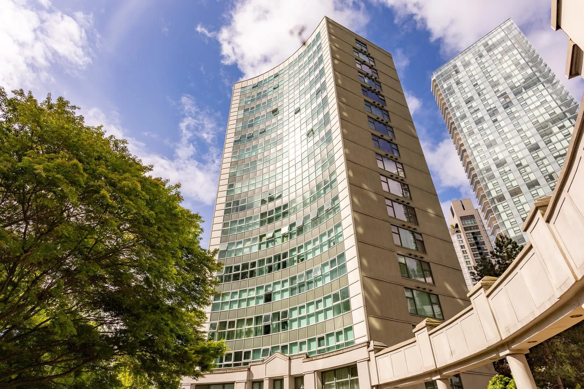 B1002 1331 Homer Street