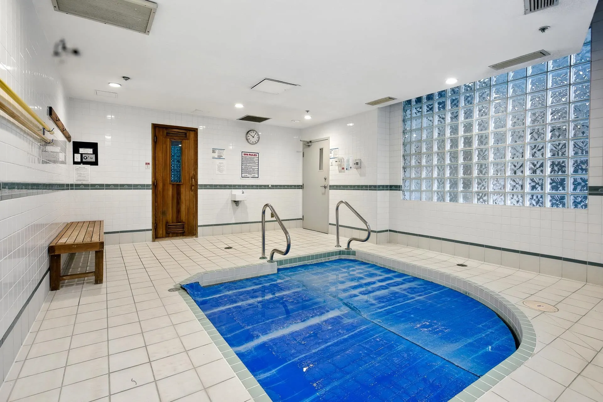 B1002 1331 Homer Street