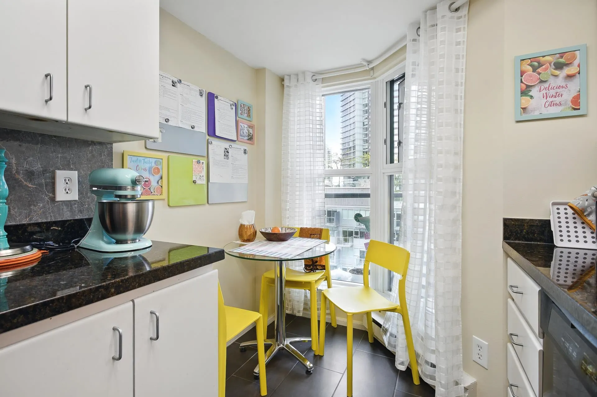 B1002 1331 Homer Street