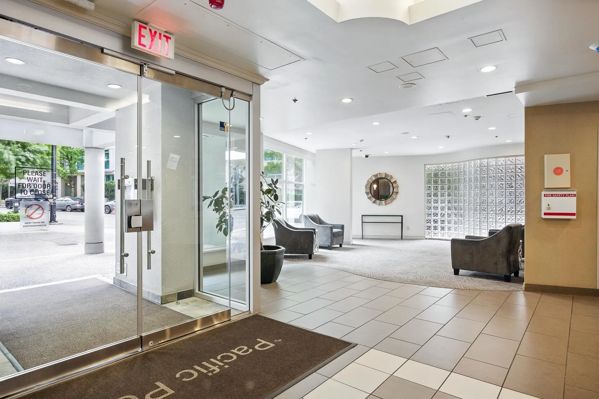 B1002 1331 Homer Street