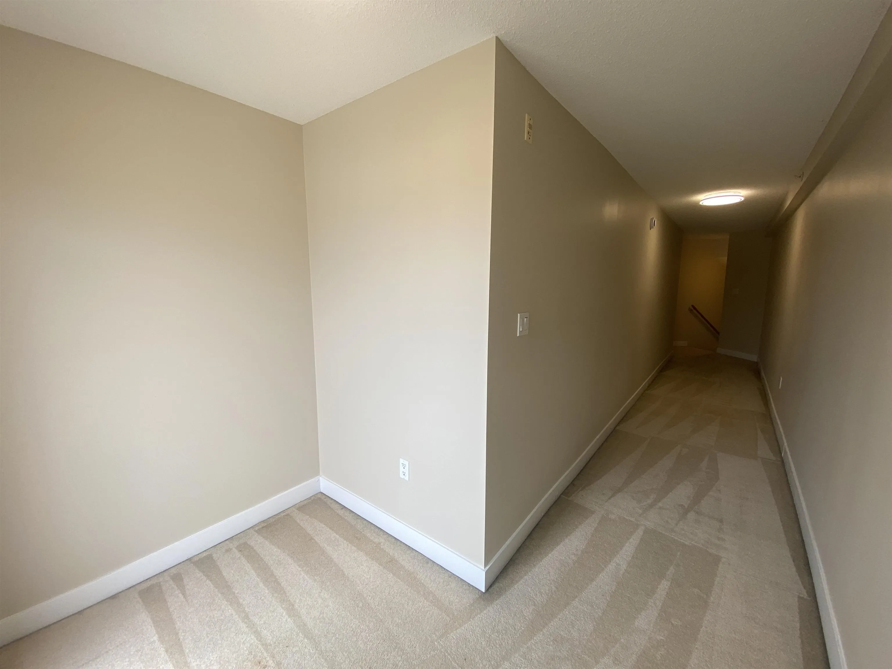 416 19673 Meadow Gardens Way