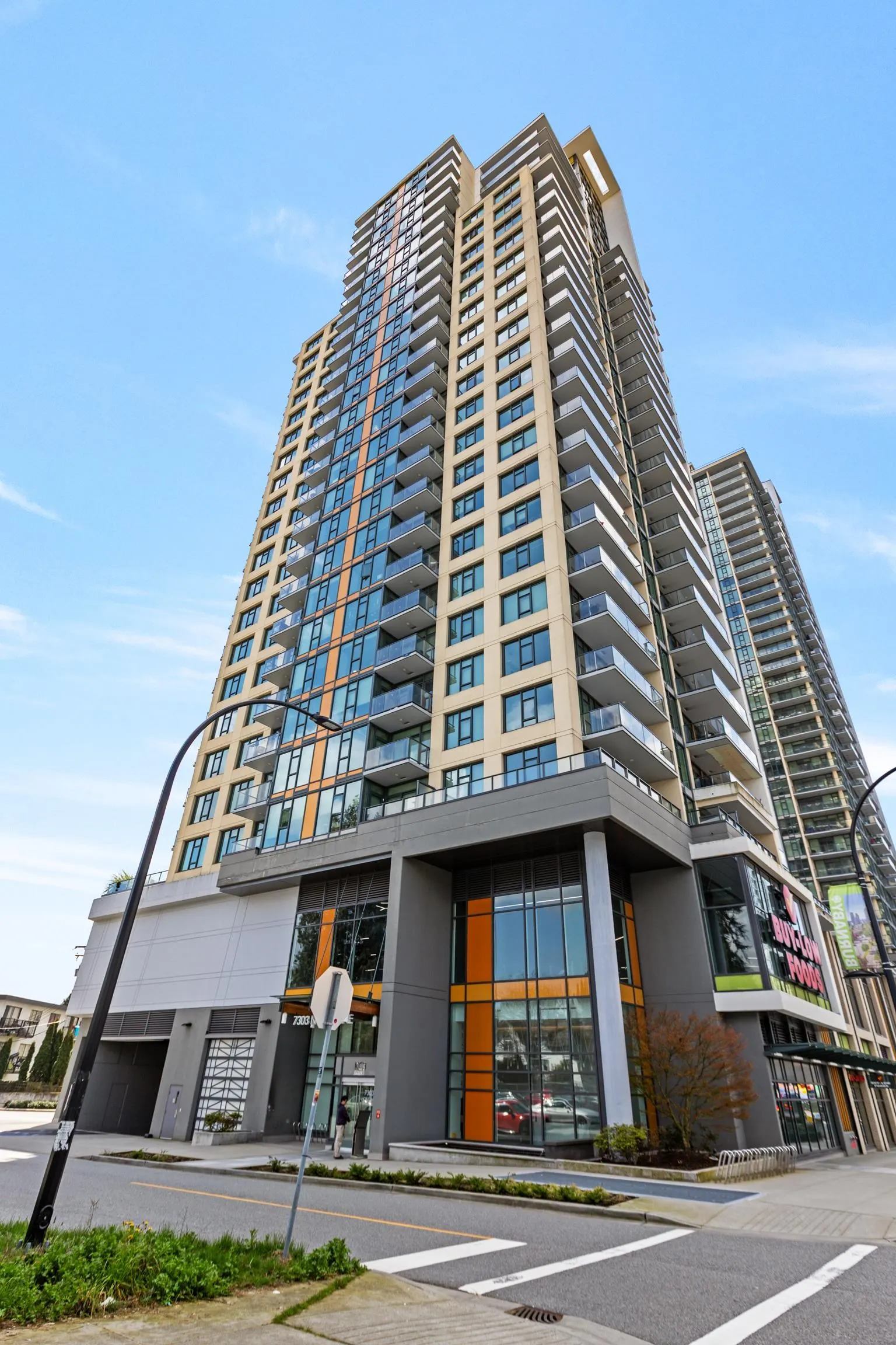 2303 7303 Noble Lane