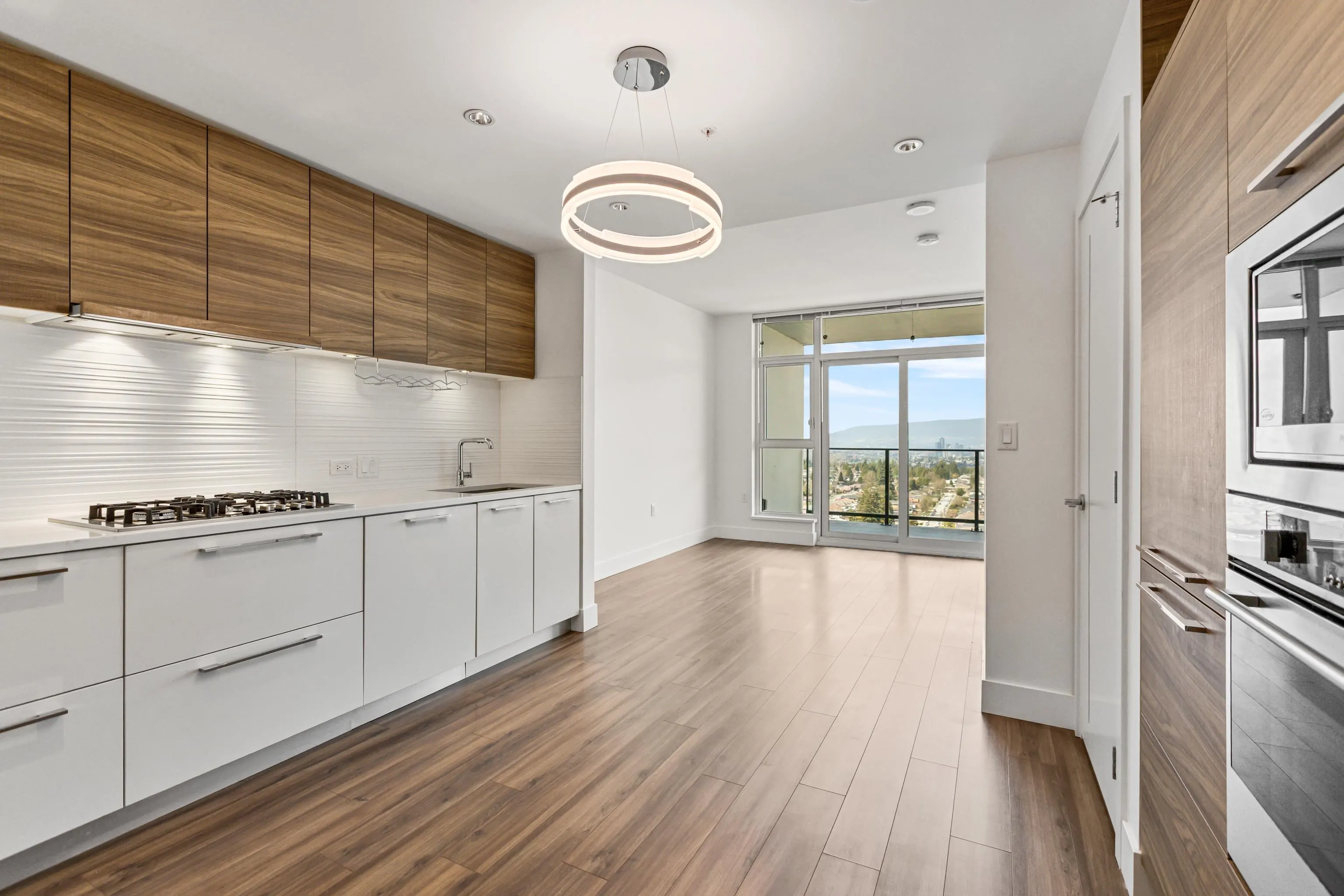 2303 7303 Noble Lane