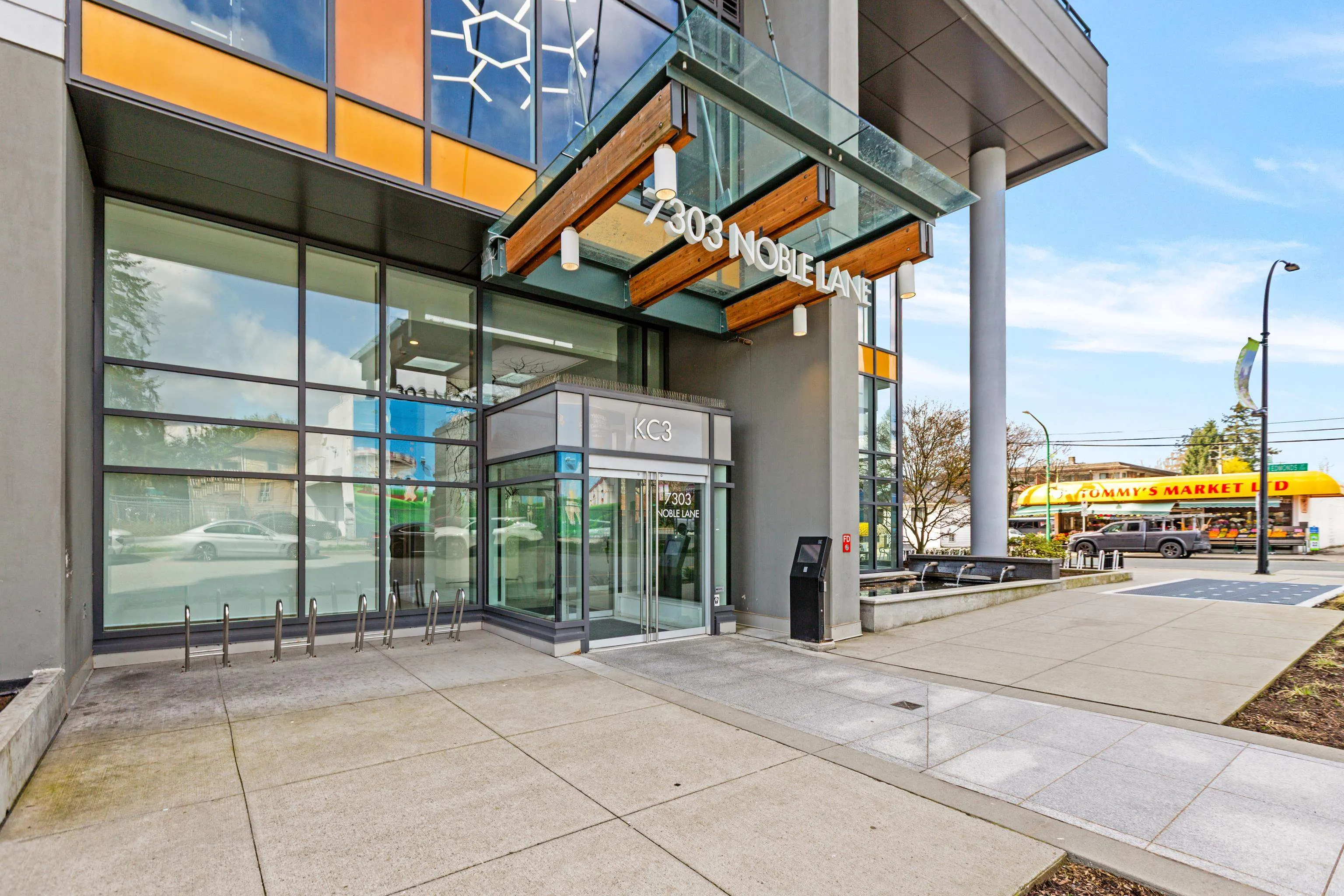 2303 7303 Noble Lane