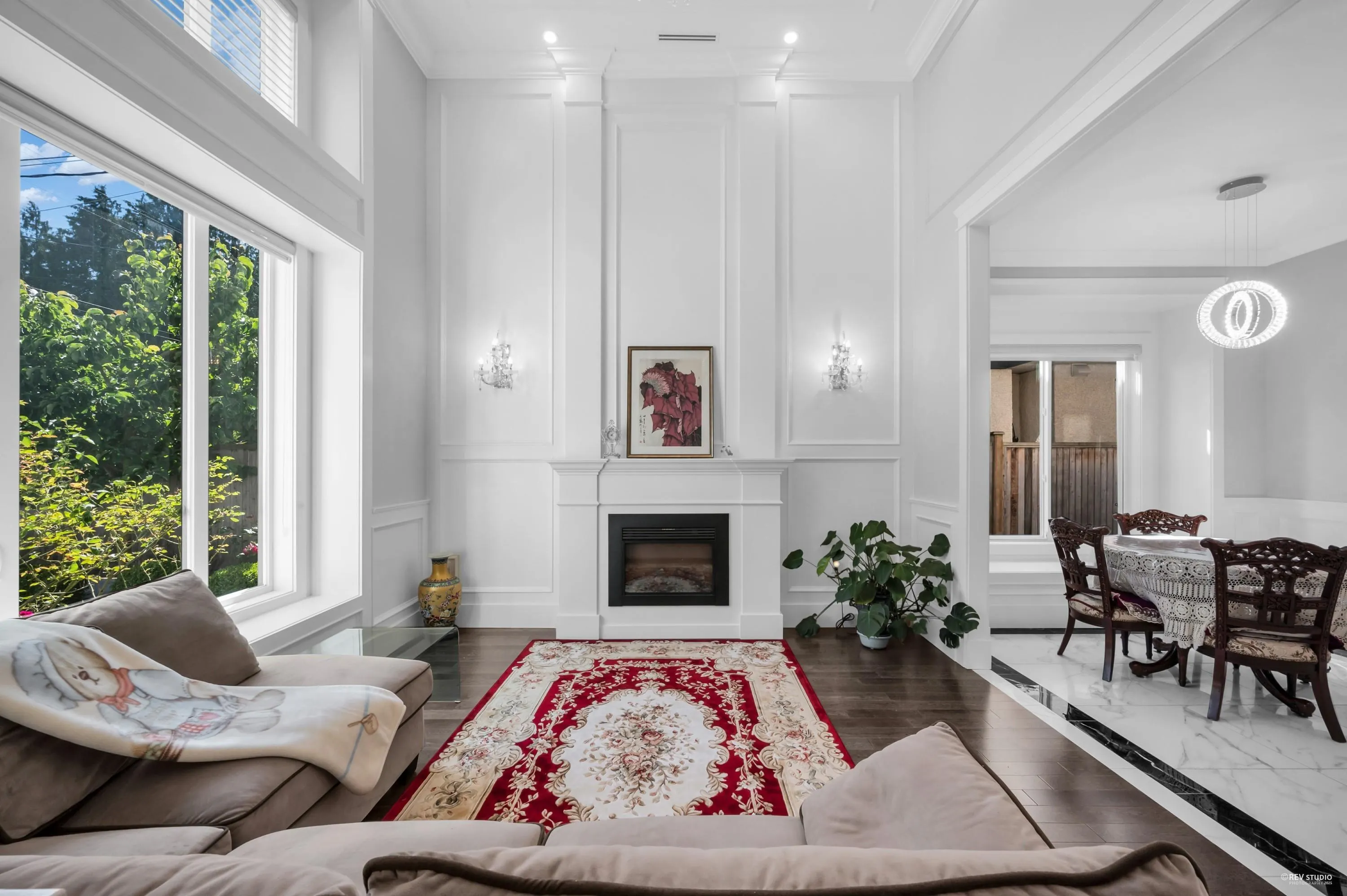 8351 Leslie Road