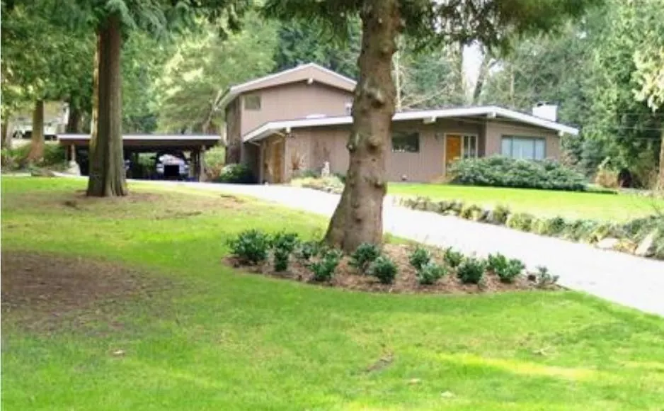 13418 Vine Maple Drive