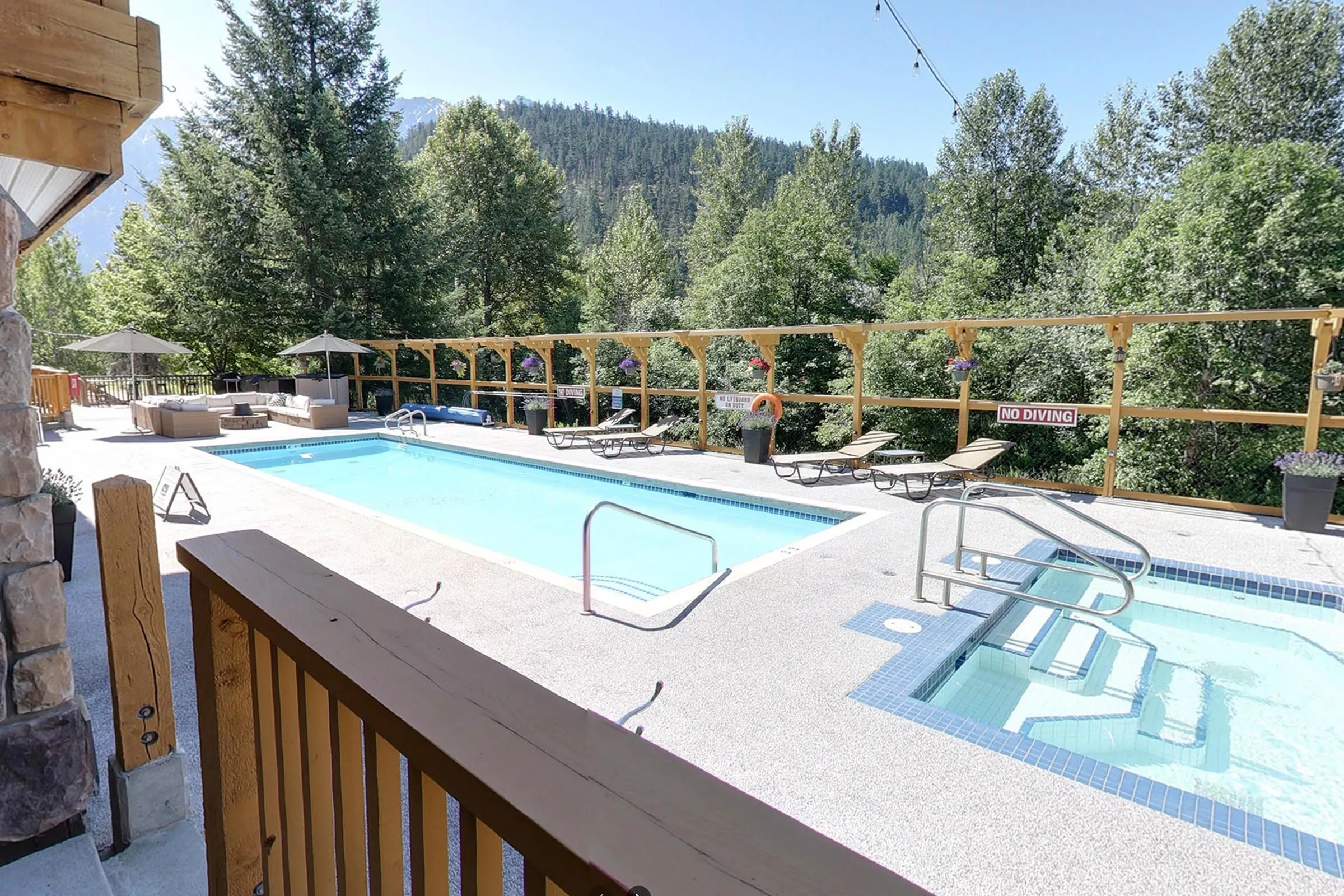 1490 Highway 99 Highway #114