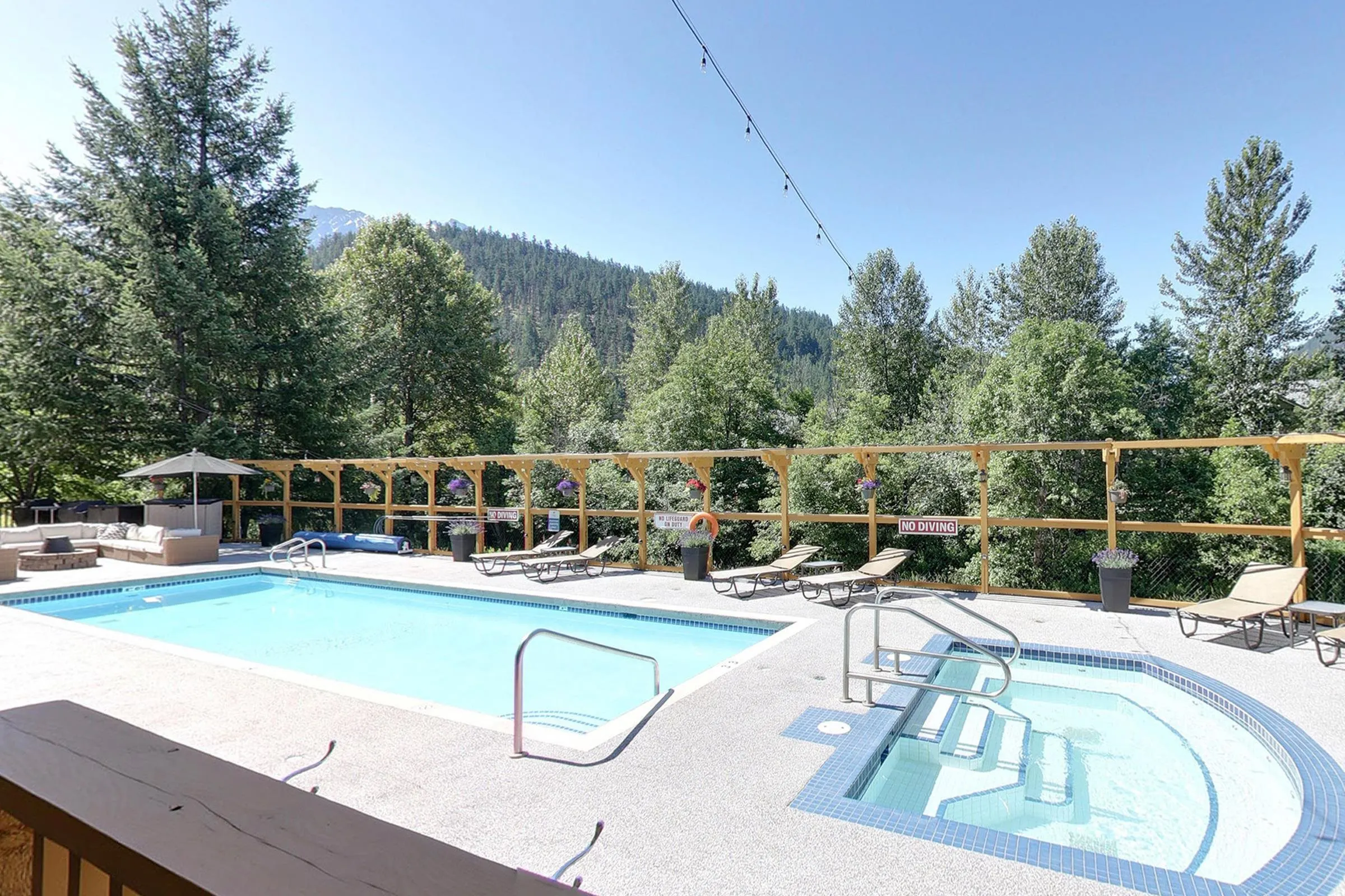 1490 Highway 99 Highway #114