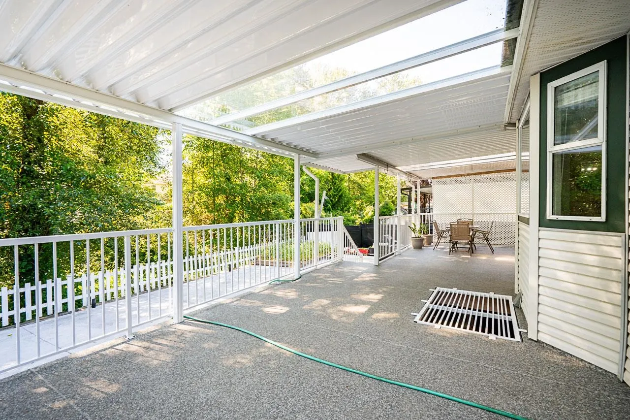 2989 Creekside Drive