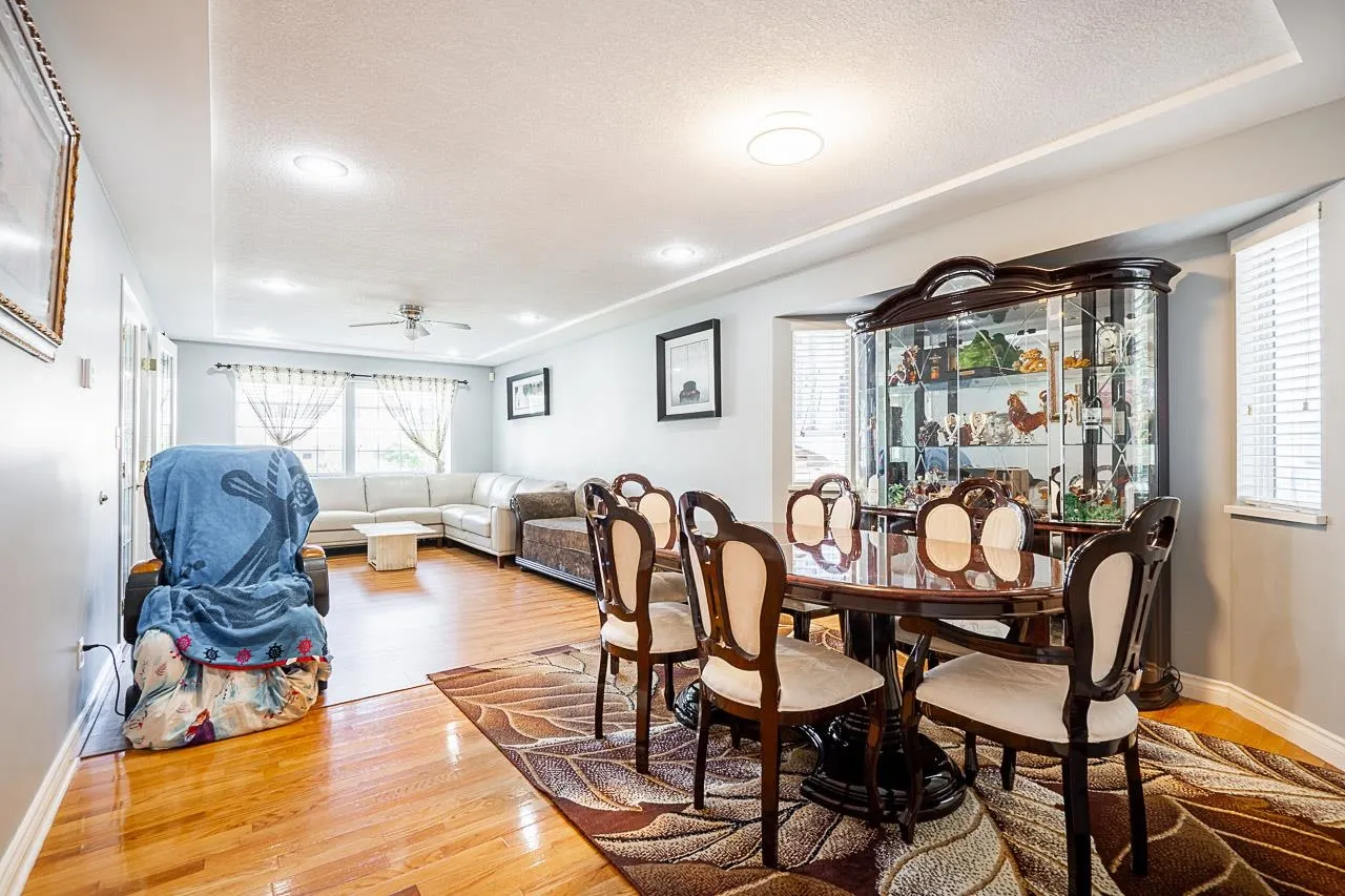 2989 Creekside Drive