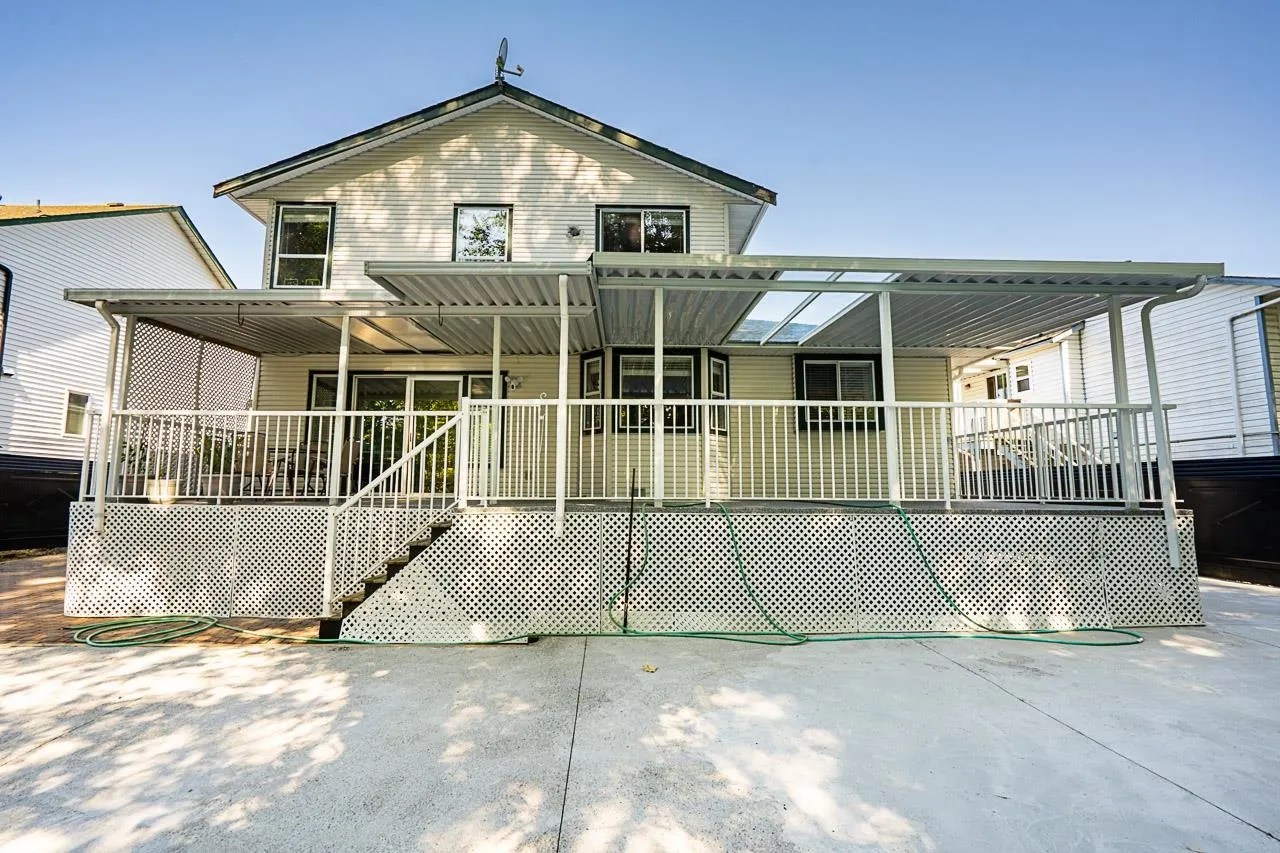 2989 Creekside Drive