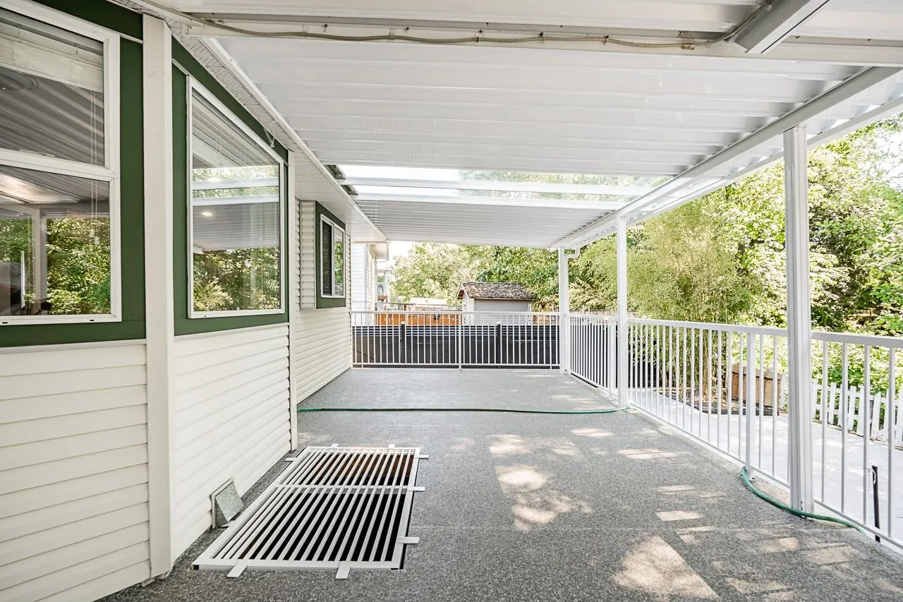 2989 Creekside Drive