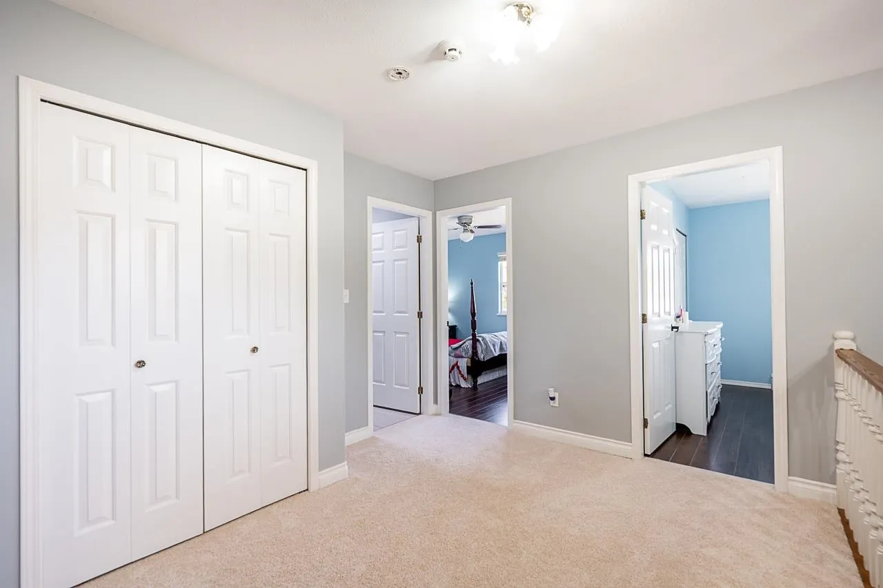 2989 Creekside Drive